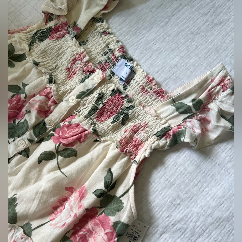 Old Navy dress, never worn with tag